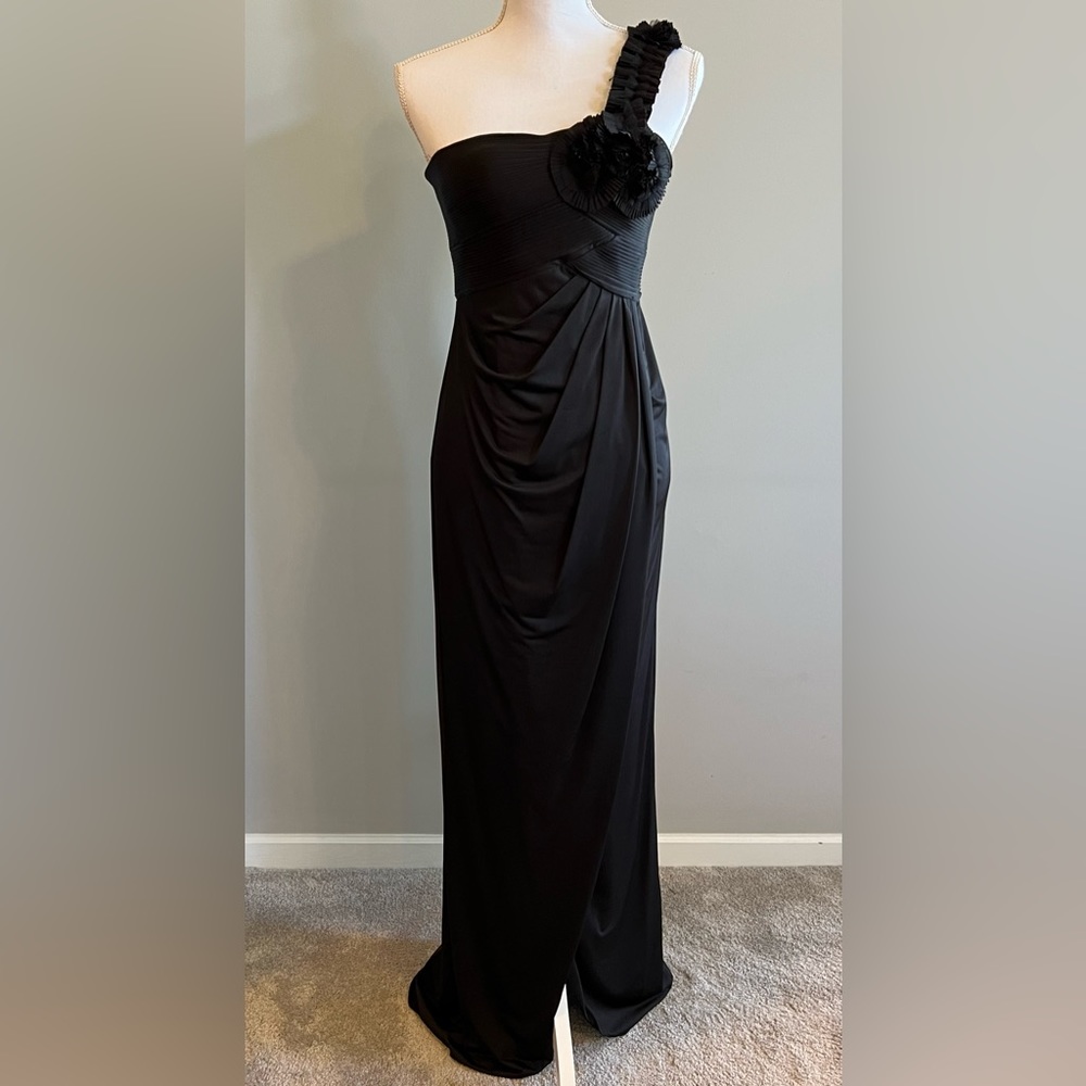 Adrianna Papell Evening Black One Shoulder Column Gown